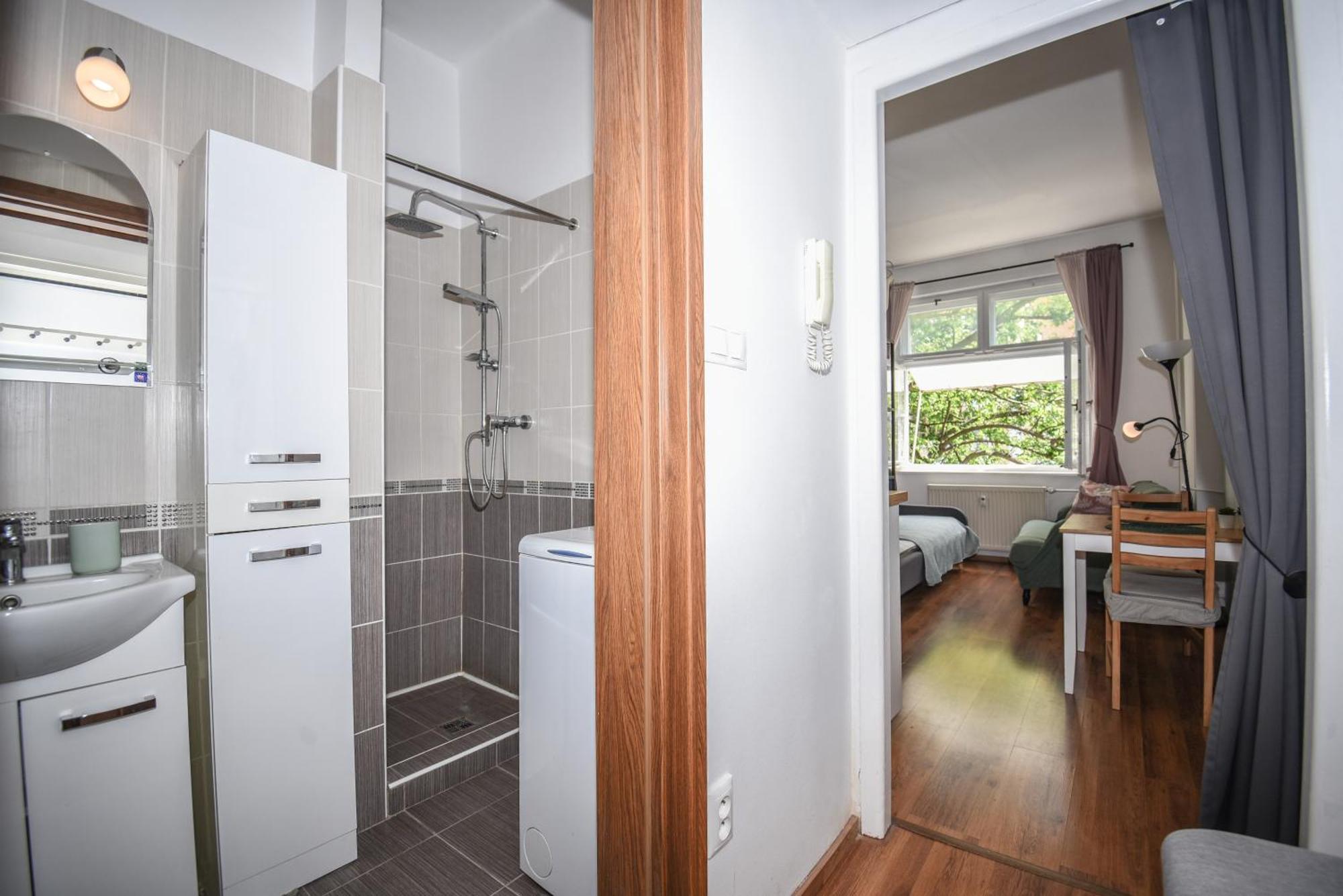 Apartment Urban - Style Meets Comfort
